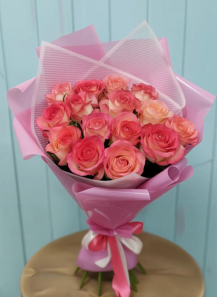 Букет 15 Розовых роз Равель в Калитвенской