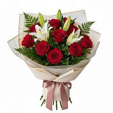 Букет цветов из:  Лилии и Розы в Калитвенской