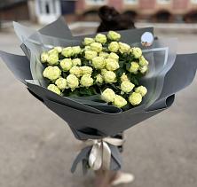 Букет Белые кустовые розы Солинеро в Калитвенской