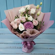 Букет Легкое дыхание в Калитвенской Букет цветов из: Розы и Лизиантусы в Калитвенской