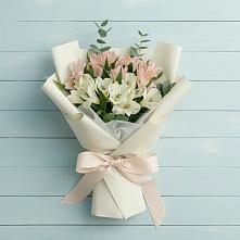 Букет цветов из:  Альстромерии в Калитвенской