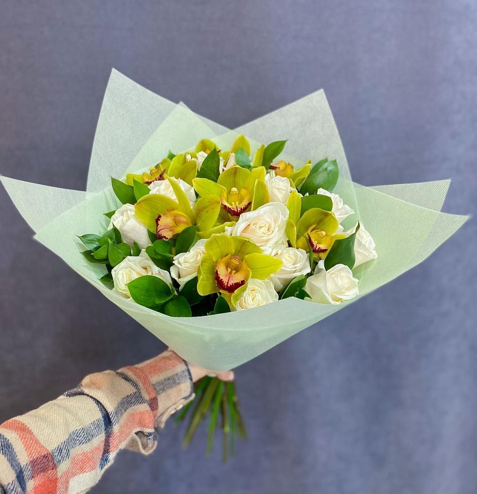 Букет цветов из: Орхидеи и Розы в Калитвенской