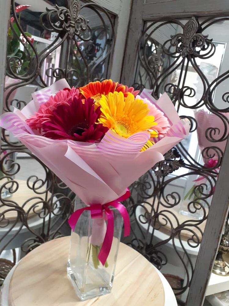 Букет цветов из: Герберы в Калитвенской