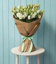 Букет цветов из:  Лизиантусы в Калитвенской