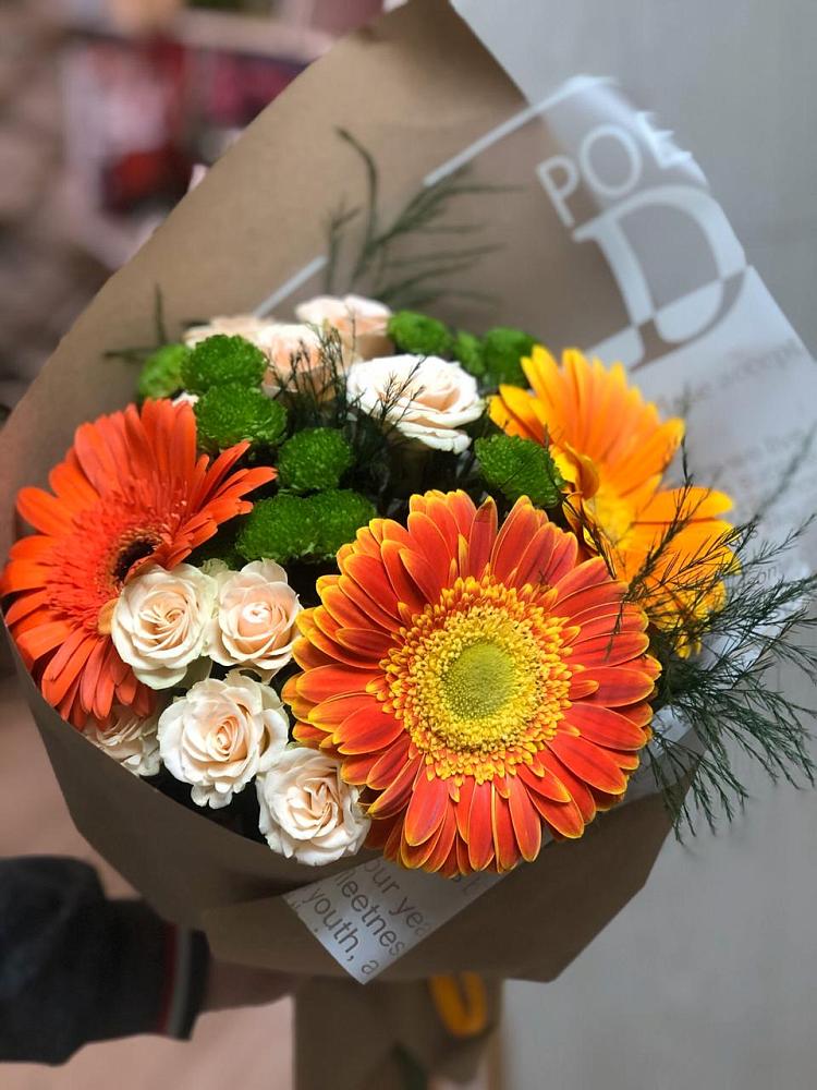 Букет цветов из: Герберы, Хризантемы и Розы в Калитвенской