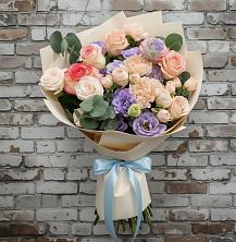 Букет Феерия в Калитвенской Букет цветов из: Розы, Лизиантусы и Гвоздики в Калитвенской