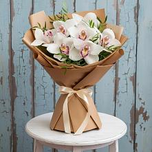 Букет цветов из:  Орхидеи и Розы #REPLACE_PRED# Калитвенской